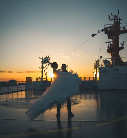 海の表情とともに残す船上ウエディングフォト - パンスターミラクル号、新プランを間もなく発表