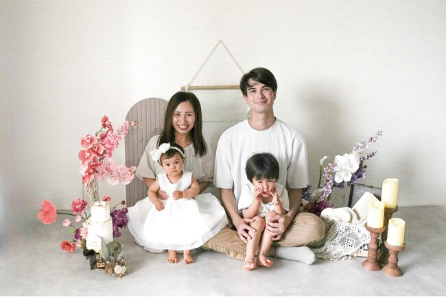 おうちに本格的なバースデースタジオを。Link toが2歳までの子どもの成長を記録する新プランの提供を開始。