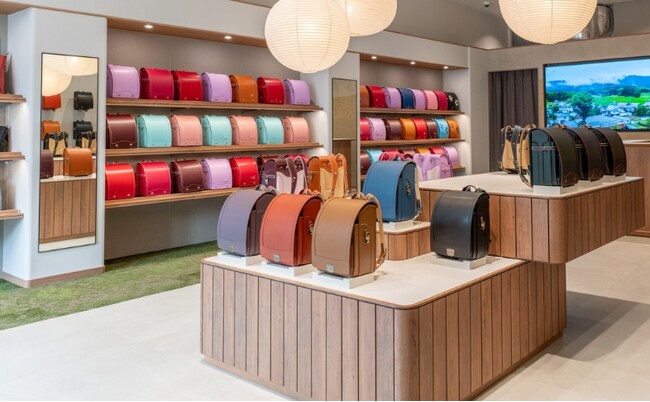 ランドセルのアウトレット販売を開始。最大50％OFF＆6年間保証で安心の購入体験を提供【鞄工房山本】