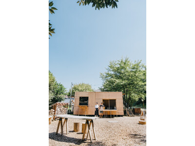 森の中の珈琲店から新作おやつをお届け。自家焙煎珈琲を練り込んだ和風クリームせんべい「さくさくカフェオレ。」新発売