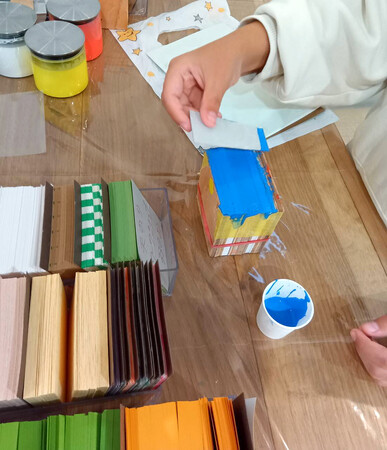 プレスリリース「５０種類の紙から選べる！親子で楽しむメモ帳づくり～11/15・16の２日間限定ワークショップ開催～」のイメージ画像