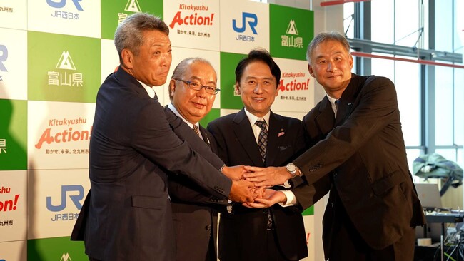 すし連携協定による新たな商品がついに発売！サンタも登場！？　　～北九州市で「すし会談（第２弾）」開催～