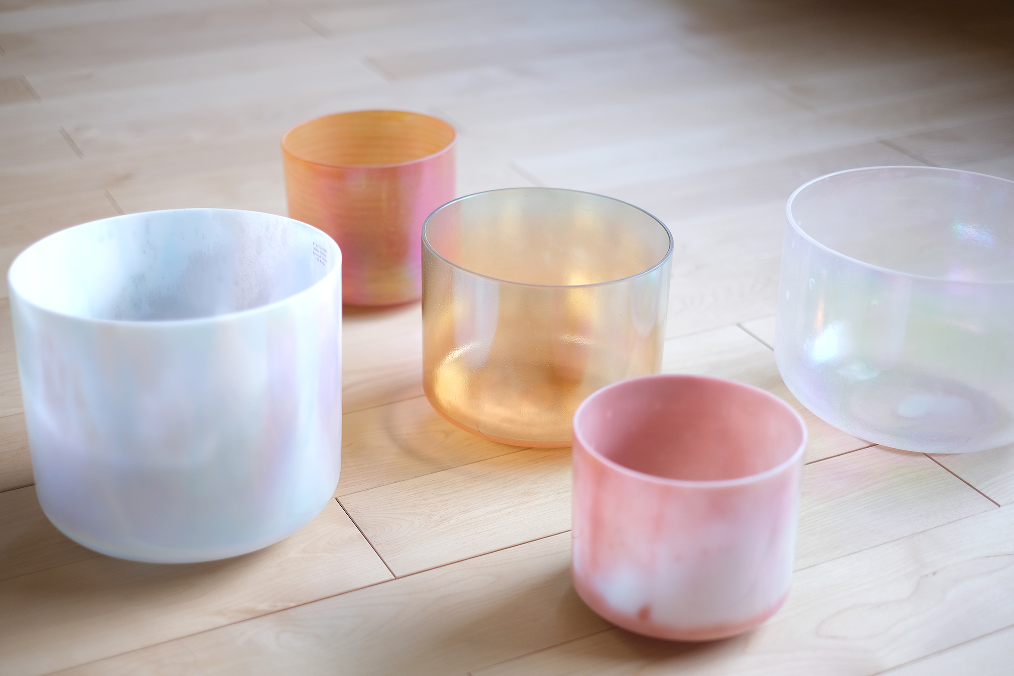 【大阪・桜ノ宮】“脳疲労”にアプローチする新感覚ウェルネス「NAMNAM」オープン。梅田から2駅、大川のビーチ前で「あうんボディワーク×サウンドバス」の独自体験を提供