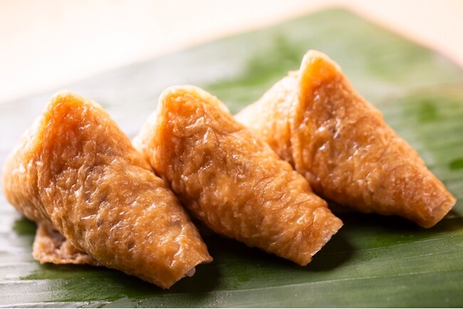 タイ料理と江戸前鮨が融合した「“変わり”タイ風稲荷寿司」が大丸東京店に初登場！