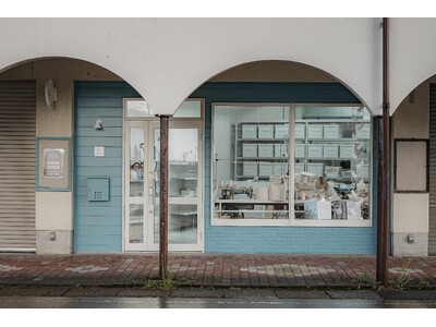 琵琶湖で育ったヨシを使った三つ編みバッグが話題の鞄・雑貨ブランド　初の工房兼ショップ「nuno ni shitai.」を11/22オープン　滋賀県高島市