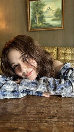 プレスリリース「村重杏奈、ついにViVi表紙へ。初のファッション誌カバーを飾る！　前代未聞のお渡し会を実施！」のイメージ画像