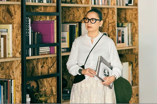 プレスリリース「服飾ディレクター岡本敬子さん×ミモレ別注カーディガンが、好評完売につき再販決定！」のイメージ画像