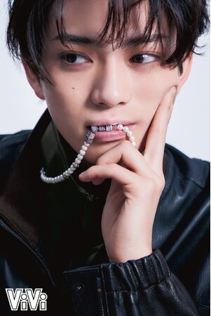 ViVi国宝級イケメンたちがViViの推しジュエリーを纏って登場！ 国宝級