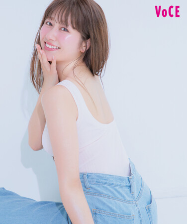 プレスリリース「ももクロ・佐々木彩夏が『VOCE』7月号で“無敵の多幸感ボディ”を披露！「細くなきゃダメ」にとらわれない理想のパーツケアを徹底取材」のイメージ画像