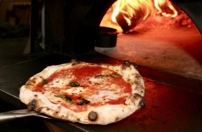 コスパ最強イタリアン、釜焼きピッツァも食べ放題の「チーズミート」が11月20日（木）、天王寺「あべのルシアスビル」16階に新オープン