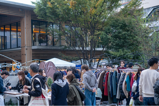 古いもの・手仕事好きは集合！！「Vintage & Artisan Market」、11/30(日)みなとみらいで初開催