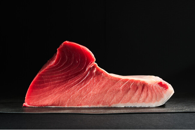 観光の聖地浅草に贅沢すぎる「インバウン丼」降臨！1万円オーバーの海鮮丼に外国人観光客がリーズナブル