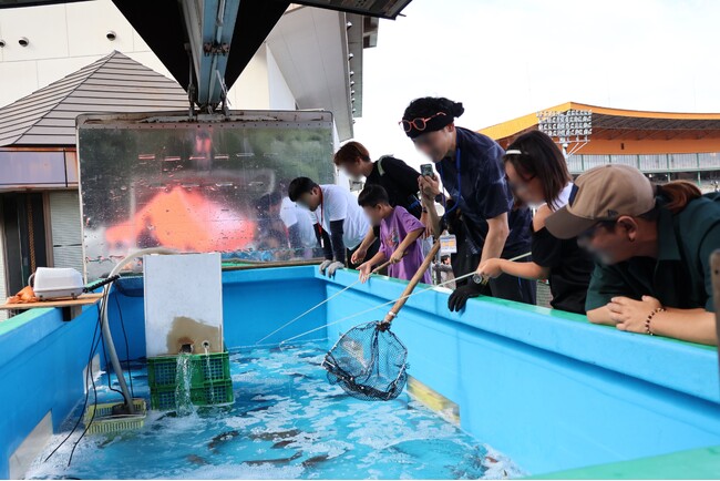 180名がタイ・ヒラメ・シマアジの釣りを体験！山陽オートレース場で出張釣り堀イベントを実施しました