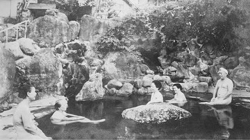 100年前、妻を想う一心で掘り当てた湯。 “愛の物語”が今も湧き続ける、別府・ひょうたん温泉