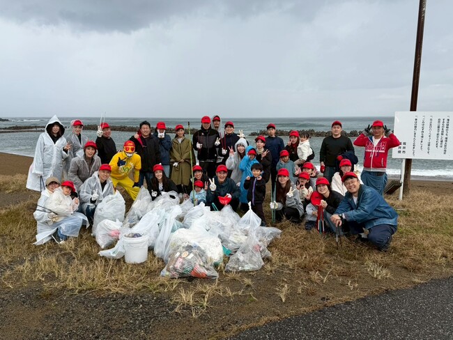 福井の海岸を未来へ ― 日本海ビーチクリーンプロジェクトを実施