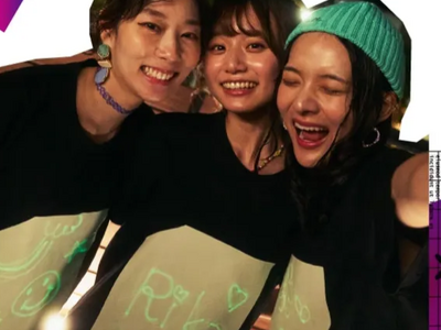 �y�{��12����蔭���J�n�z�܂�Ŗ��@�I���ŕ`���ď�����V���oT�V���c�uLUMICA���N�K�L�L�����o�X�v�o��I