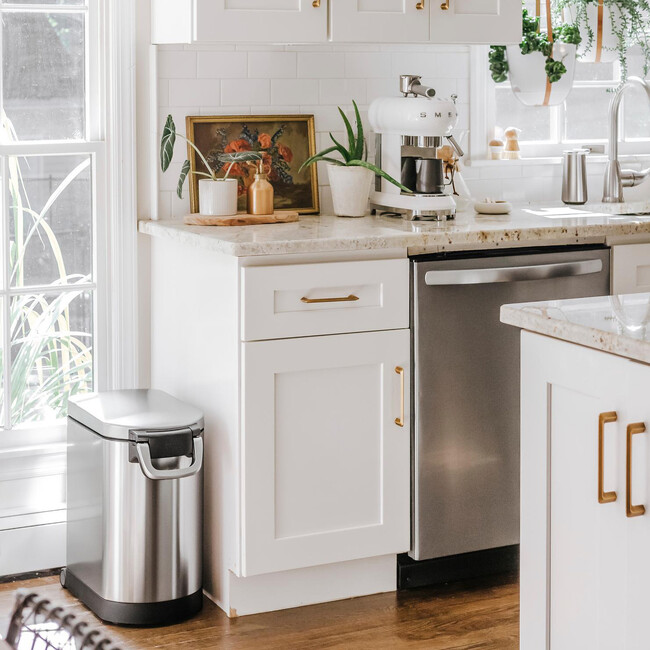 [Simplehuman] 海外市場で支持を集めてきたペットフードカンを日本でも展開