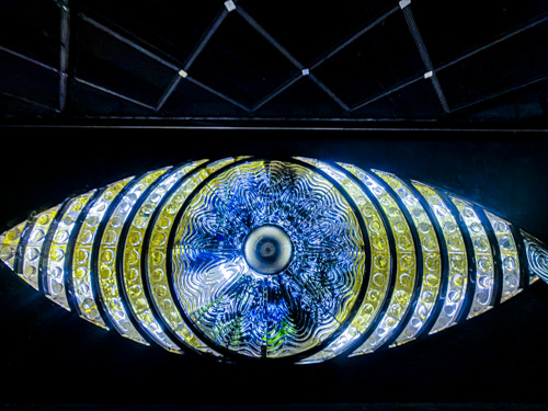 Shinjuku Neon Walk 時を超える連携企画伝説のアート「新宿の目」が年末年始限定で復活点灯！大みそかには蜷川実花さんの映像作品にも登場