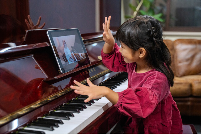 世界中どこからでも受講可能なオンライン音楽レッスン「OTOLIV Lesson Online」提供開始