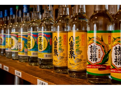 【石垣島発】泡盛が1円。だけど“タダ酒”じゃない。八重山そば酒場 東風平が仕掛ける「島酒文化を未来につなぐ」実験