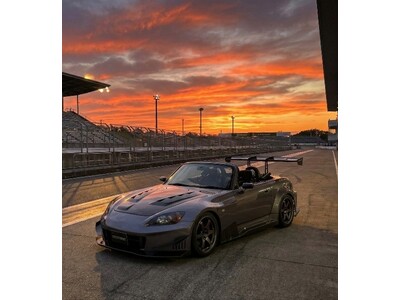 J�fS RACING�APhantom�V���[�Y�ȂǐV���i�o��I�u�t�@���g���h���C�J�[�{���{���l�b�g�iFL5�p�j�v�u�t�@���g���h���C�J�[�{���X����GT�E�C���O�iS2000�p�j�v�uZX�`�^���}�t���[�v����