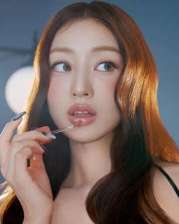 〈milktouch〉韓国メイクアップアーティストとの共同開発カラー、誰でも簡単に洗練されたムードを演出できる、ディープ&ミュートカラーグロス全7色が2026年10月15日より新発売！