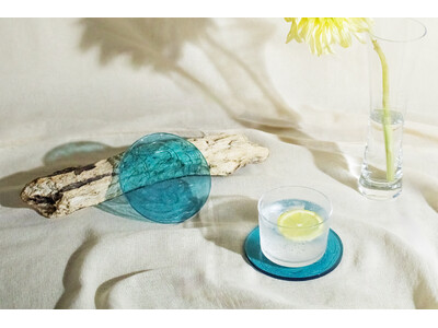 水流のようなアクリルコースターを展開するEau（ウー）から夏季限定色【アクアブルー】が数量限定で新発売！7月1日より一般販売開始
