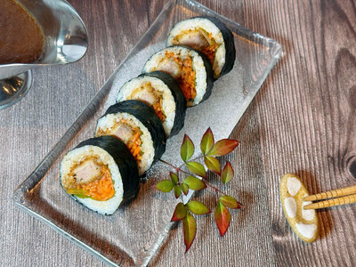 とんかつ専門店が作った！いままでなかった「勝（かつ）カレーロール」1/16(金）商品発表会