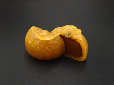 丸ごと柚子の器で焼き上げた「柚子釜ガトーショコラ」が新登場！