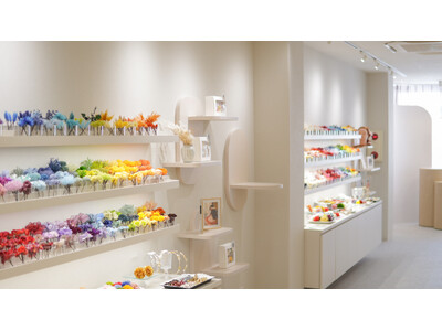 成人式シーズンを迎えた体験型「髪飾りビュッフェ」京都・寺町でオープン1週間、選ぶ時間も思い出に