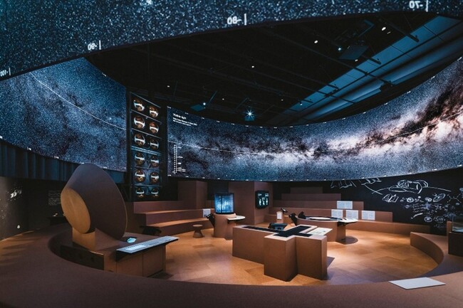 当社が展示設計制作を担当した、日本科学未来館 常設展示「未読の宇宙