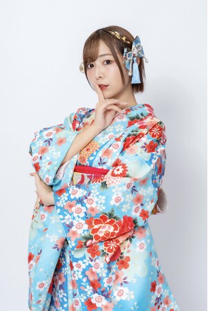 大人気恋愛バラエティ番組に参加のシンディが会社設立！世界一周の旅と持病を経て辿り着いた答え