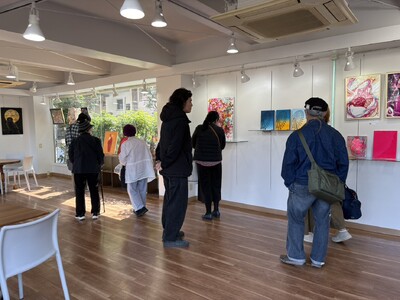 �y�J�Ã��|�[�g�z����2���Ԃ�150����������IVR��Ԃ��璆�ڍ��ցg�M�C�h���q����������A�[�g�W�uFROM ARTIST U25�G�L�V�r�V�����v���吷���̂����ɕ��B