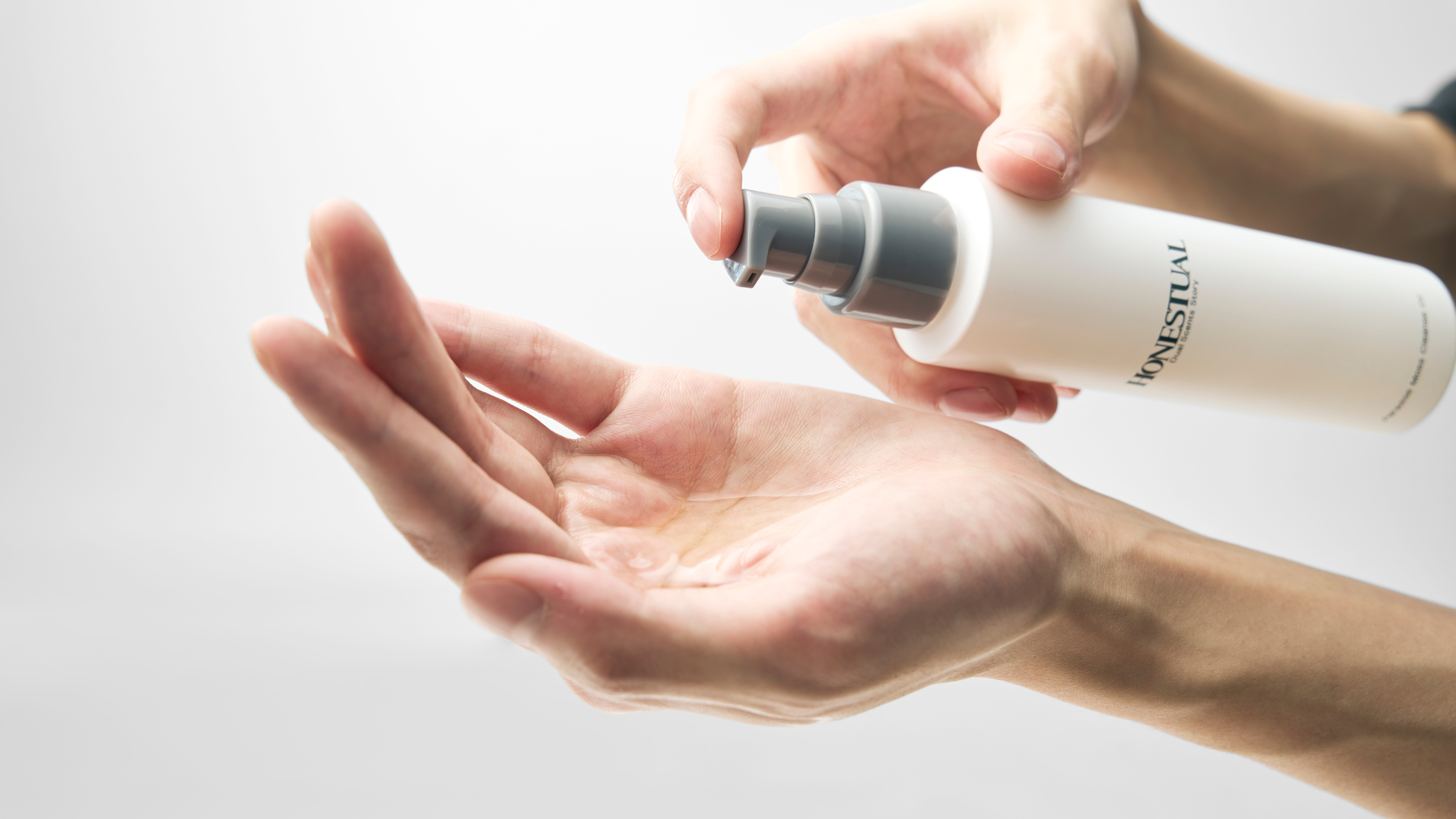 クレンジング・スカルプ・保湿を1本で。HONESTUALが提案する新しいBeauty Routine