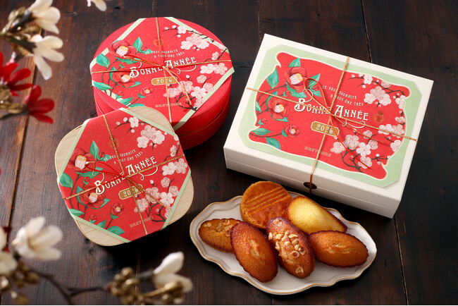 焼き菓子専門店〈 ビスキュイテリエ ブルトンヌ〉のお正月ガレット・デ・ロワなどお正月限定の焼き菓子や、華やかなアソートギフトを販売します。