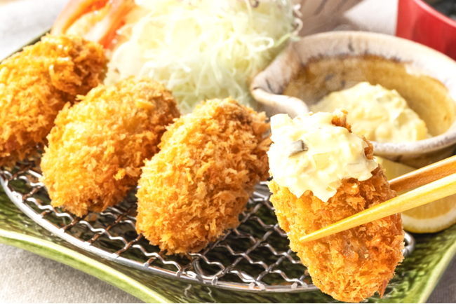 口いっぱいに広がる旨みと香り「大粒牡蠣フライ」10月2日(金)より販売開始。
