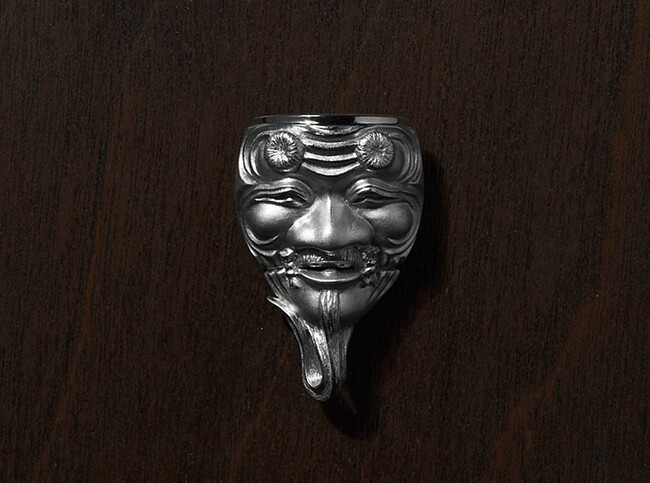 ジュエリーブランド『花かざり』を発表能の美を纏う装身具。ISSEN合同会社は日本の伝統美である（観世流能）をモチーフに装身具ブランド「花かざり」を発表。