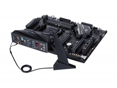 豊かな拡張性と高度な冷却性能を備えたAMD X470搭載ATXマザーボードWi-Fi標準搭載モデル「ROG CROSSHAIR VII HERO (WI-FI)」を発表
