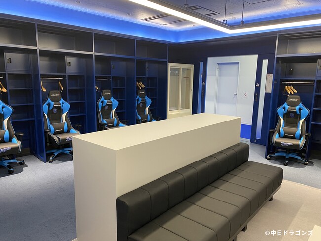 AKRacing Pro-Xドラゴンズ 国産合成皮革仕様チェア　45脚をバンテリンドームナゴヤ 中日ドラゴンズ 選手用ロッカールームに導入 7月3日「AKRacingナイター」開催決定