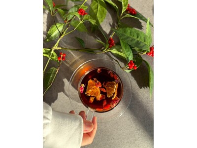 日本初※「食べて飲む美容薬膳 果実珈琲」2月22日新発売。～飲み方2通り、“食べて味わう”一歩進んだセルフケア習慣～