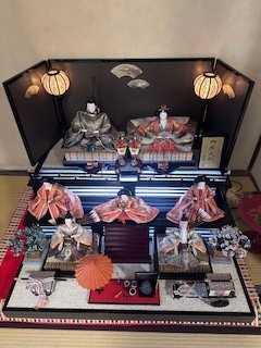 【ひな祭りイベント】名古屋テレビ塔から徒歩1分、戦火を免れた築95年の料亭に、全国から集めた多種多様な雛人形が集結！名古屋・神楽家にて、春の特別会席と「お雛様クイズ」を楽しむひな祭りイベントを開催