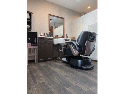 �y�É��s���e���V�K�I�[�v���z�Â��ɐ����\��D��̂ЂƐȂ݂̂̃����Y���BARBER�BQuietBarberRoom1058�~�ՁB