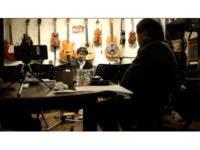 �����̌��ꂩ��u���ꏊ�v�Ƃ͉�����₢������h�L�������^���[�f��w���ꏊ������x����ց@�_�ˁE�����E���m�𕑑�ɃN���E�h�t�@���f�B���O���J�n