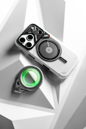 �y�݌v�̔�1���˔j�z�ߖ����K�W�F�b�g�u�����h�uAULUMU�v�A�l�C���f���uG09 �X�}�z�����O�X�^���h�v�����{�s��ł̑����L�^�I