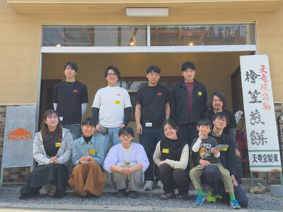 ������ׂ��H�ꂪ1�N�œV�����̌𗬋��_�ցB�n��̋L�����󂯌p�������{�݁wHIGASA�x���v���I�[�v���A�n��Z���E�s���E�����[�g���[�J�[��40�����W��