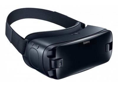 シンプルなデザインで、最新スマートフォンにも対応。コントローラーでより没入感の高いバーチャルリアリティ体験を！ 新「Galaxy Gear VR with Controller」発売決定！　
