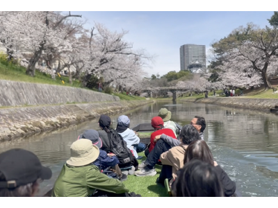 岡崎城公園で「舟あそび」運航　桜を水上から楽しむお花見体験