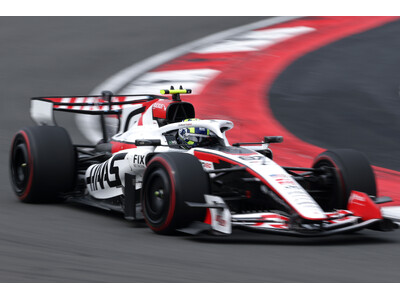 F1 2026で小松礼雄率いる TGR Haas F1 Team が躍進中！タイトルスポンサーに TOY...