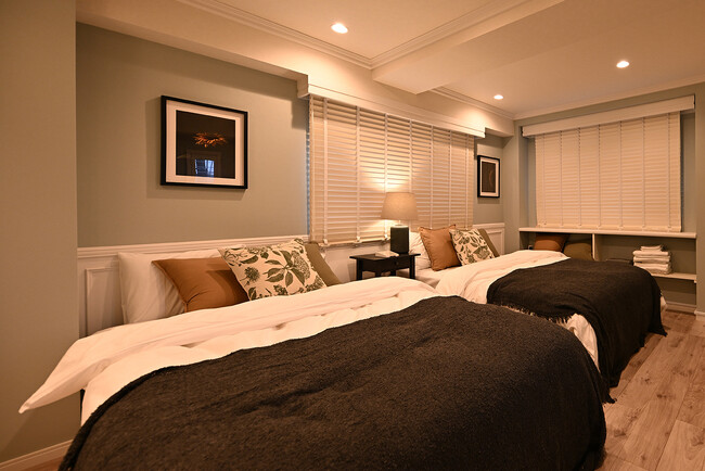 「滞在時間も、旅の一幕」。リーン・ロゼ等のデザイン家具とプライバシーが融合した一棟貸しホテル『LINKSHOTEL 高円寺』誕生