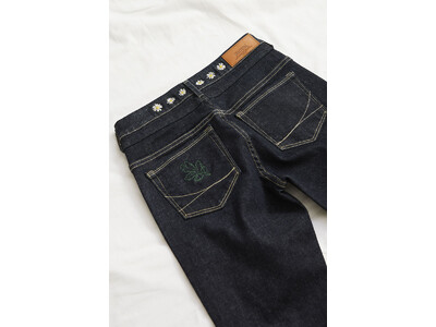 ジーンズブランドSOMETHING（サムシング）フラワークリエイターedenworks(エデンワークス）による『TOKYO SOME GIRLS』プロモーションをスタート！